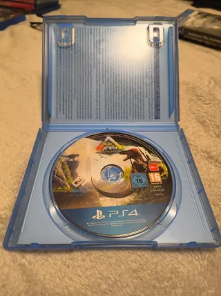 ARK Survival Evolved PS4