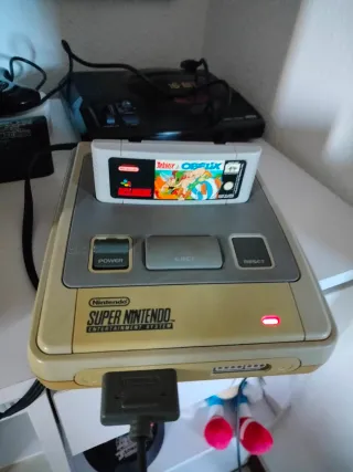 Consola Super Nintendo y mando