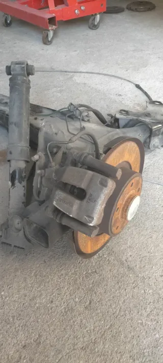 Discos y pinzas de freno traseros Renault Megan 2