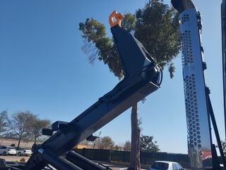 Scania R 420-CAMIONES GANCHOS PORTACONTENEDORES