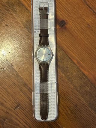 Reloj Swatch Marrón