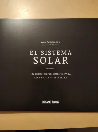 El sistema solar. Un libro que brilla en la osc...