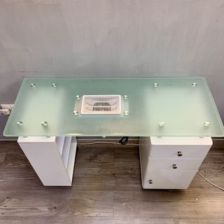 Tavolo Manicure con Aspiratore e Cassetti