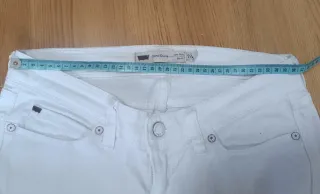 Levi's Blanco Demi Curve Low Rise 7/28