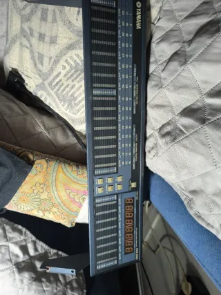 Consola Yamaha DM1000 Producción Digital