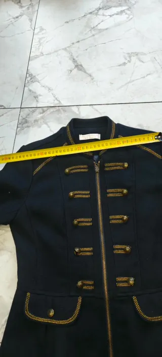 Giacca donna nera con dettagli oro