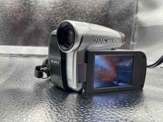 Sony Handycam MiniDV DCR-HC27E