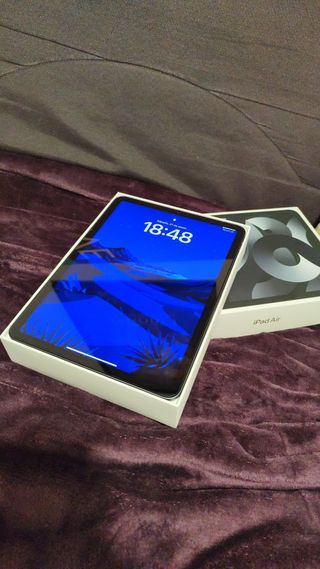 iPad Air 5 (M1) 256GB PACK COMPLETO