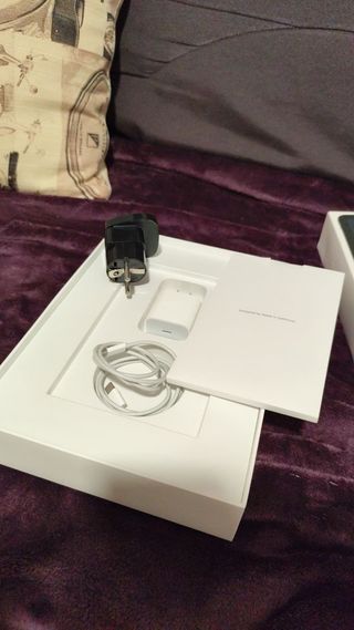 iPad Air 5 (M1) 256GB PACK COMPLETO