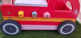 Andador correpasillos camión bomberos madera