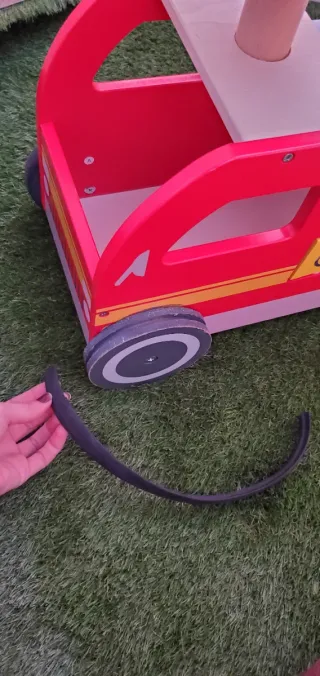 Andador correpasillos camión bomberos madera