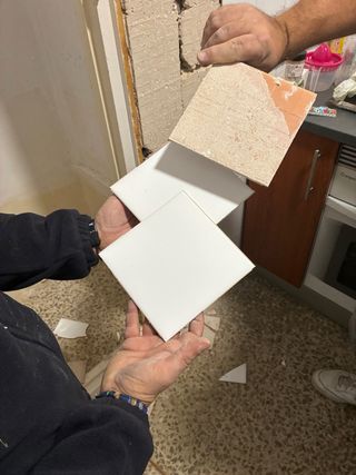 Azulejos blancos 15x15 Precio unidad.