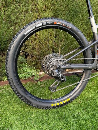 Bicicleta Mondraker Neat R Mejorada L 2024