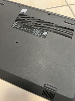 Lenovo V330 i5-8250U – 8gb Ram – ssd potenziato