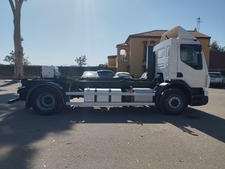 Volvo FE 320-CAMIONES GANCHOS PORTACONTENEDORES