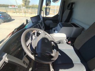 Volvo FE 320-CAMIONES GANCHOS PORTACONTENEDORES