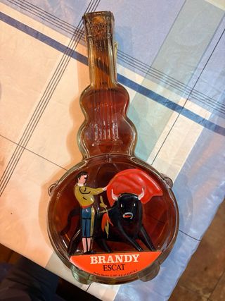 Brandy Escat Botella Guitarra Torero y Toro