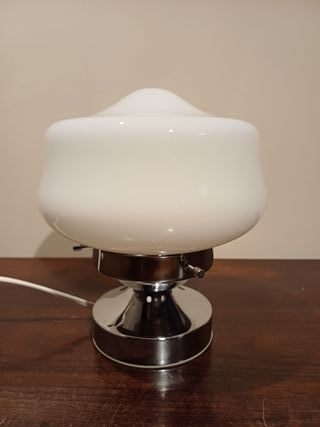 Lampada da tavolo vetro opalino bianco