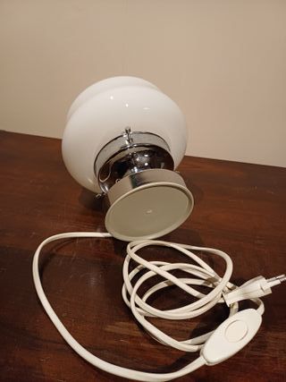 Lampada da tavolo vetro opalino bianco