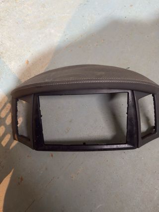 Radio CD GPS Jeep WK Original año 2005 a 2010