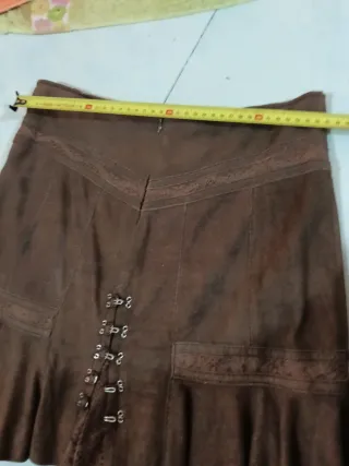 Minifalda de piel pecari marrón