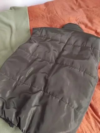 Cazadora sin mangas joven