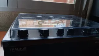 Omnitronic TRM-402 Mesa de Mezclas Rotatoria