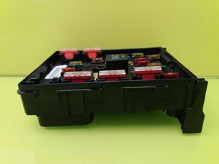 CAJA RELES / FUSIBLES VOLKSWAGEN PASSAT VARIANT (3A5)