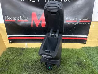 PILOTO-MOLDURA-GUANTERA-SEVOFRENO OPEL CORSA F