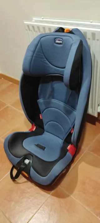 Silla de auto Chicco azul