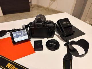 Nikon D5200 + Tamron 18-200mm Objetivo