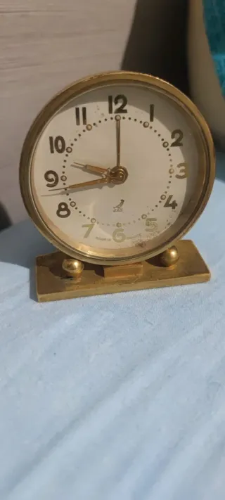 Despertador vintage de latón
