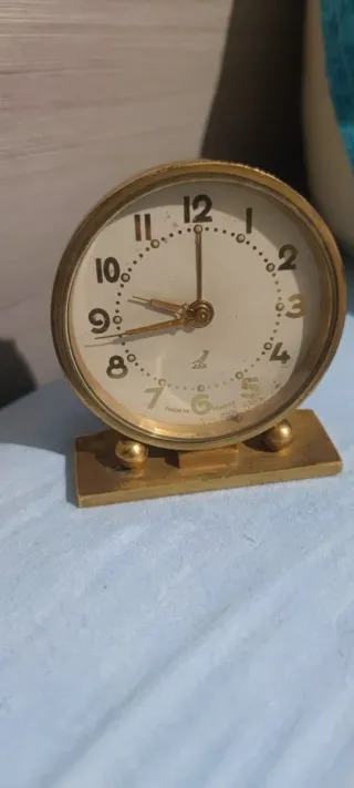 Despertador vintage de latón
