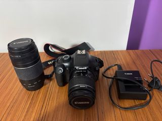 Cámara Canon EOS 1100D con objetivo 75-300mm