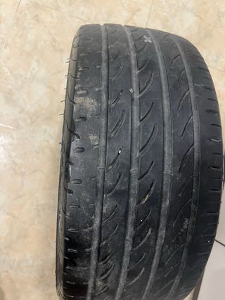 Neumático PIRELLI