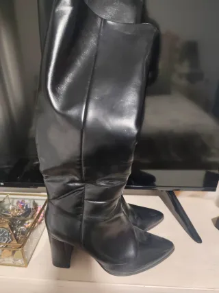 Botas altas Stradivarius negras