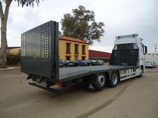Scania G 480-CAMIONES PORTAMAQUINARIAS