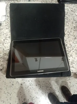 2 Tablets Samsung Negras y Plateadas