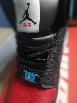 Nike Air Jordan 1 High Scarpa