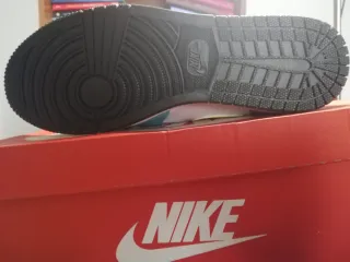 Nike Air Jordan 1 High Scarpa