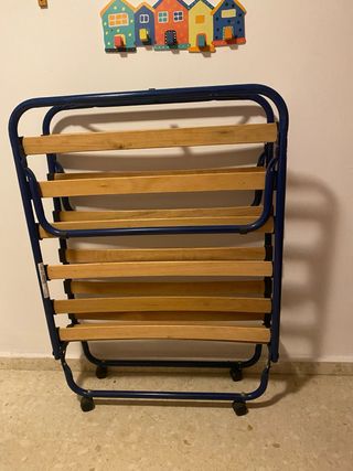 Cama plegable metálica con somier de madera 80x190