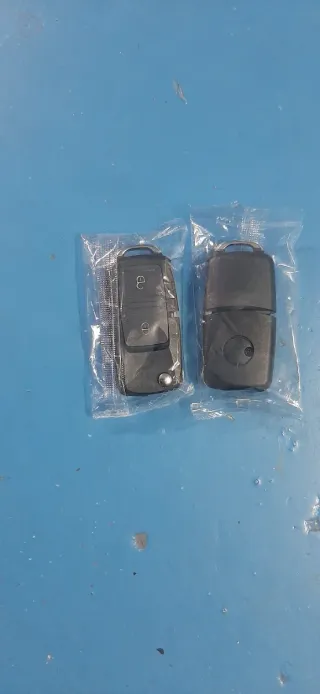 Llaves de coche (2 unidades)