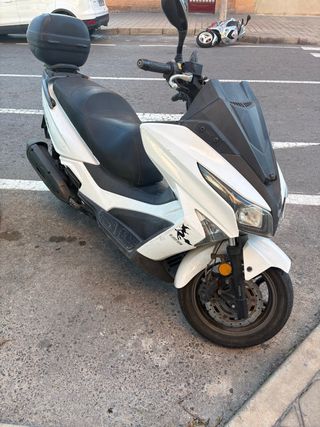 Kymco Grand Dink 125cc Maxi Scooter !!