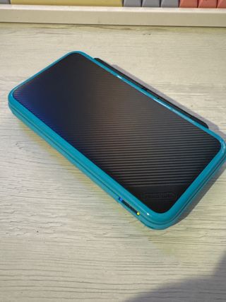 Nintendo 2DS XL Negra y Azul