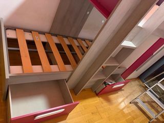 Litera tren gris y fucsia