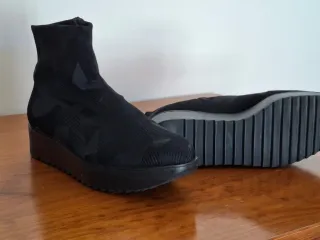 Botines textiles estampados con cremallera