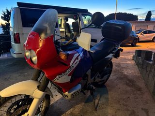 XRV 750 Africa Twin