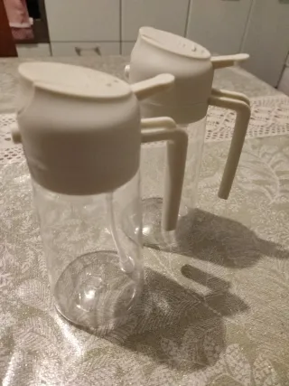 Contenitori per olio trasparenti