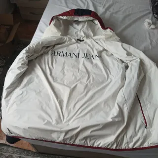 Cazadora Armani Jeans Blanca y Roja