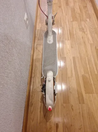 Patinete Eléctrico Xiaomi M365 Blanco